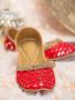 Grab Karwa Chauth Special Festive Wear & Designer Juttis Now